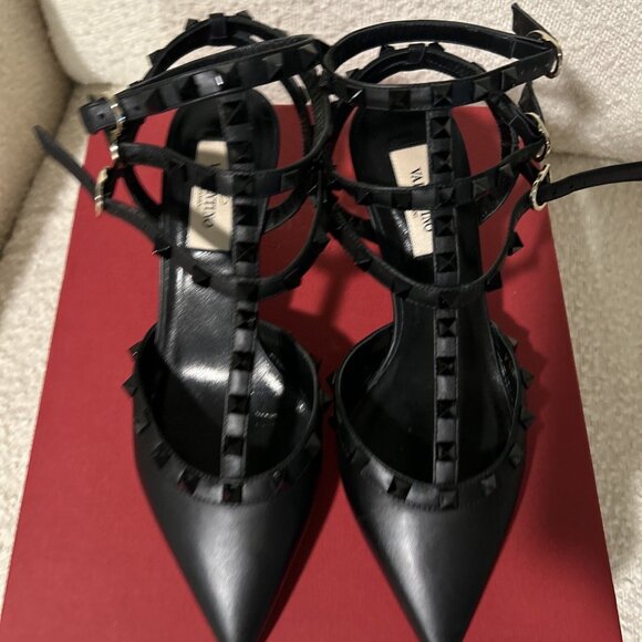 Valentino Garavani Women's Black Rockstud Cage Pointed Toe Pumps - Picture 4 of 13